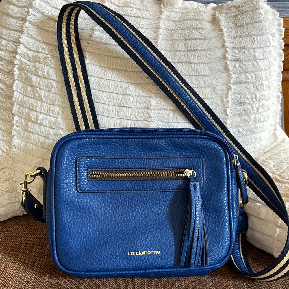 Liz Claiborne Blue Crossbody Bag